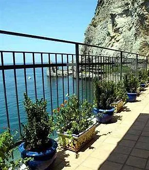 Hotel Maredisotto Meta